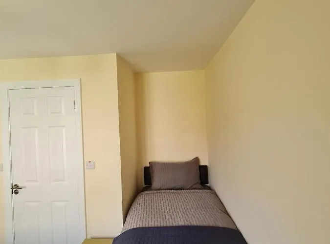 Cosy Self Contained Space Near Dublin Airport